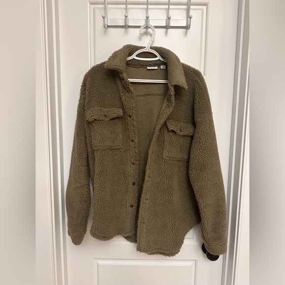 Sherpa Shacket - Picture 1 of 3